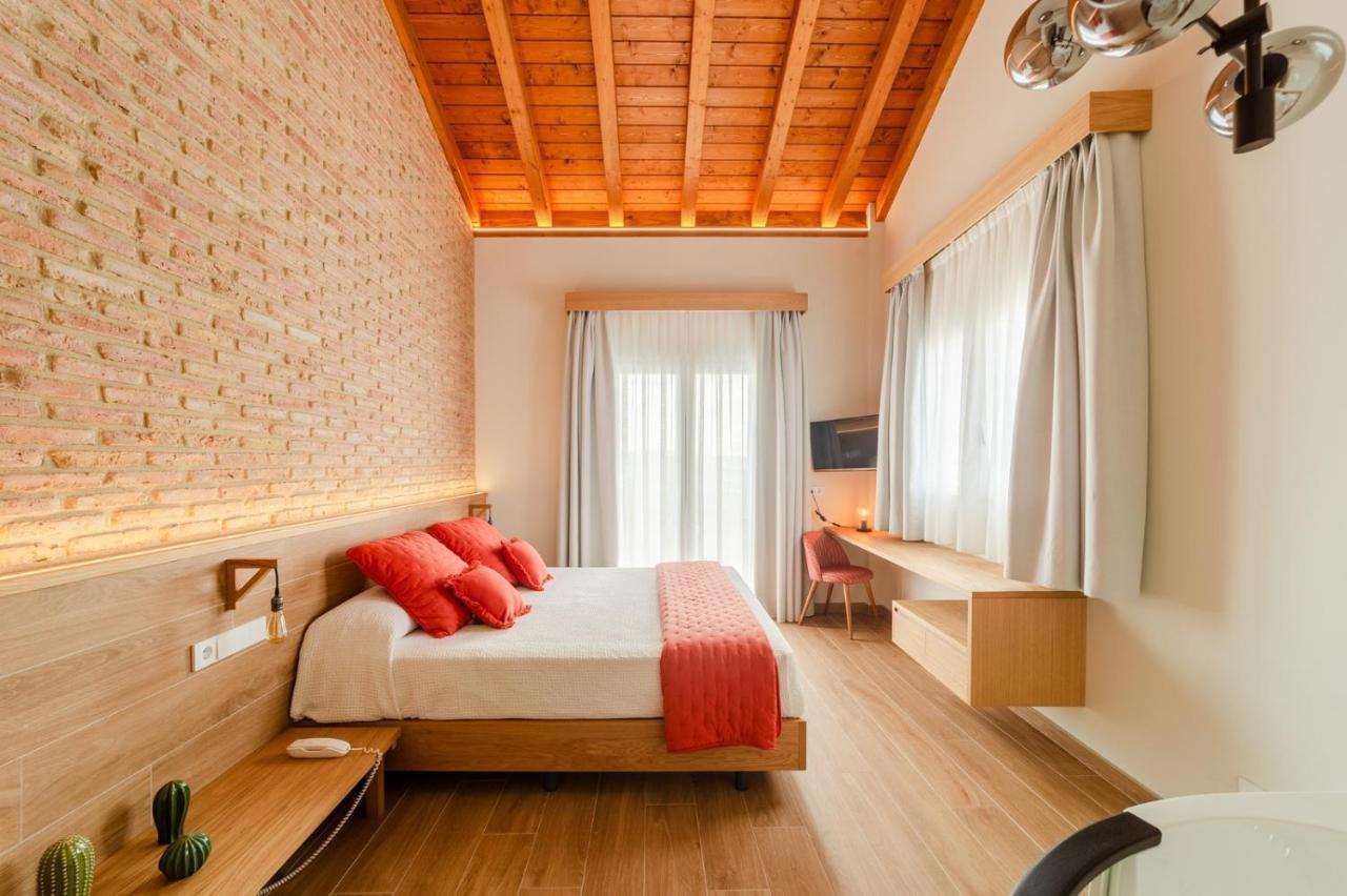 Hotel Restaurante Casa Luisa エステーリャ エクステリア 写真