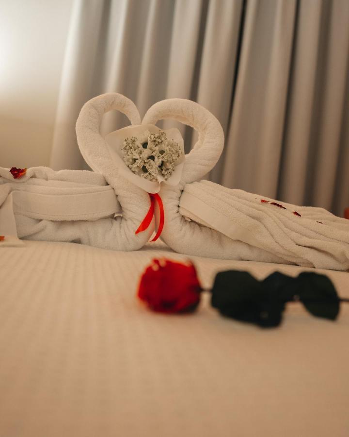 Hotel Restaurante Casa Luisa エステーリャ エクステリア 写真